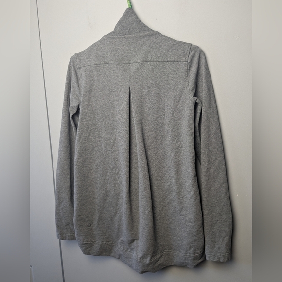 Lululemon Belle Wrap Sweater Gray Color Size 2 Pockets Style Number: W4ADXS - Picture 9 of 16